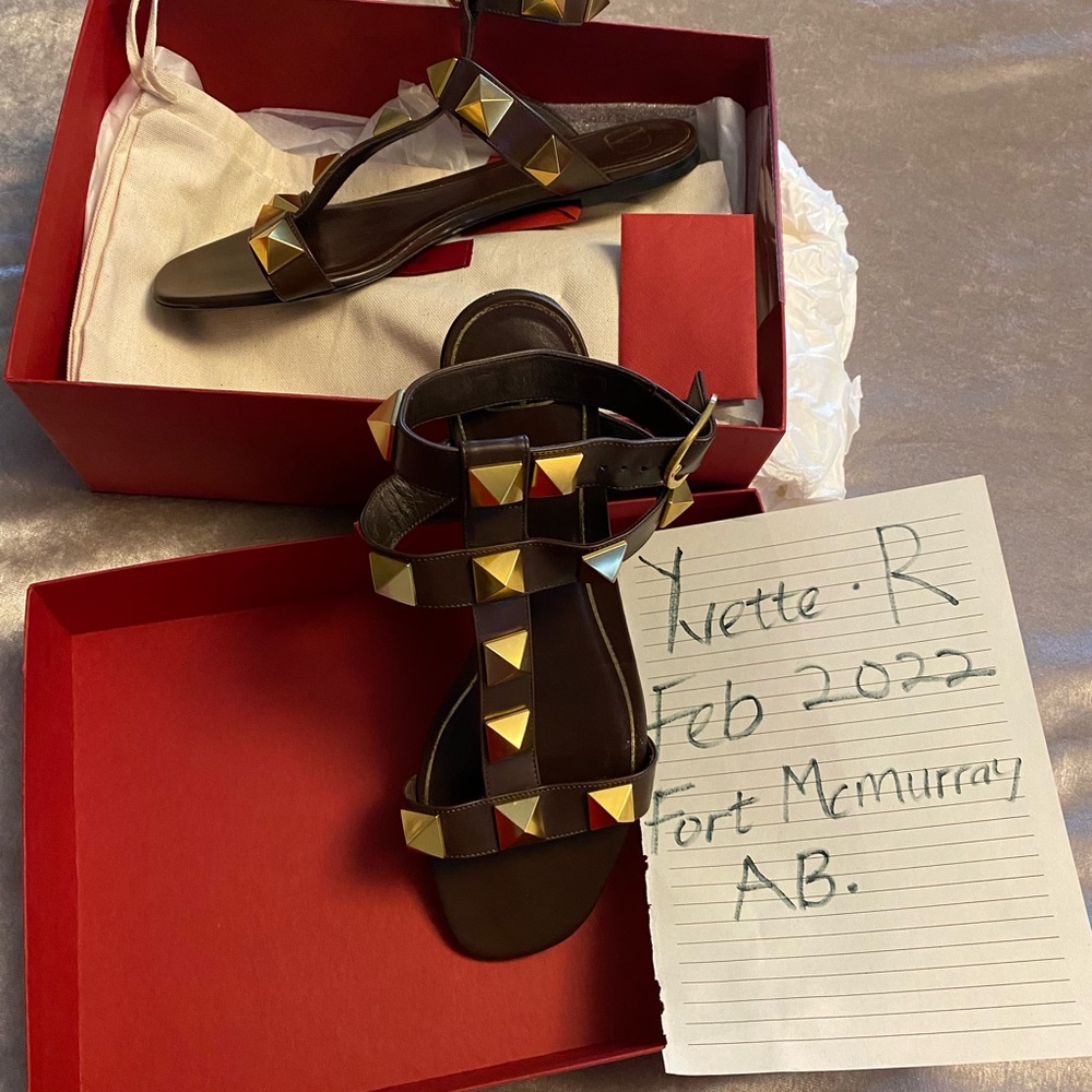 Valentino Garavani’s Roman Stud leather sandals!
